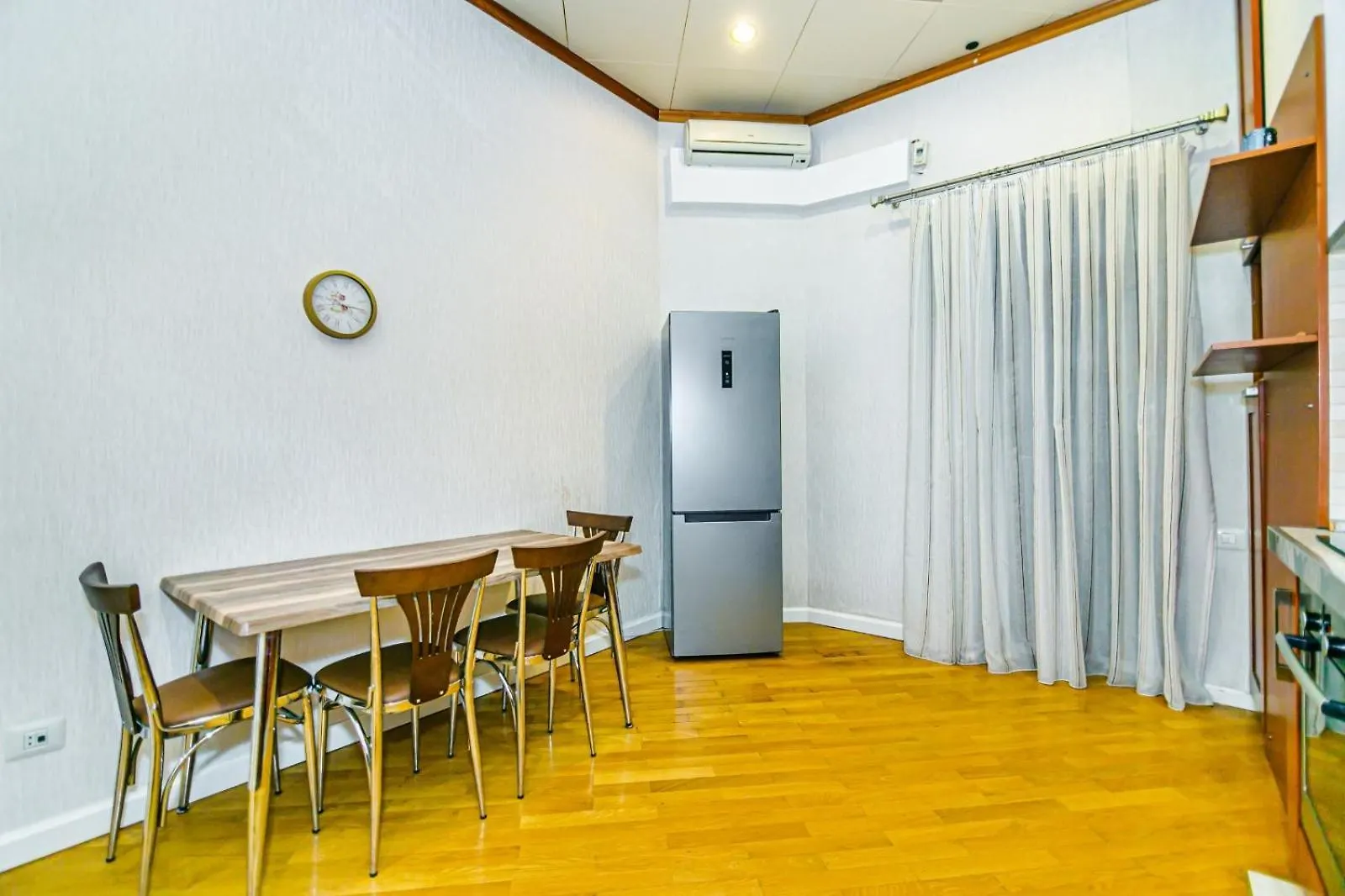 Moonlight House Appartement Bakoe