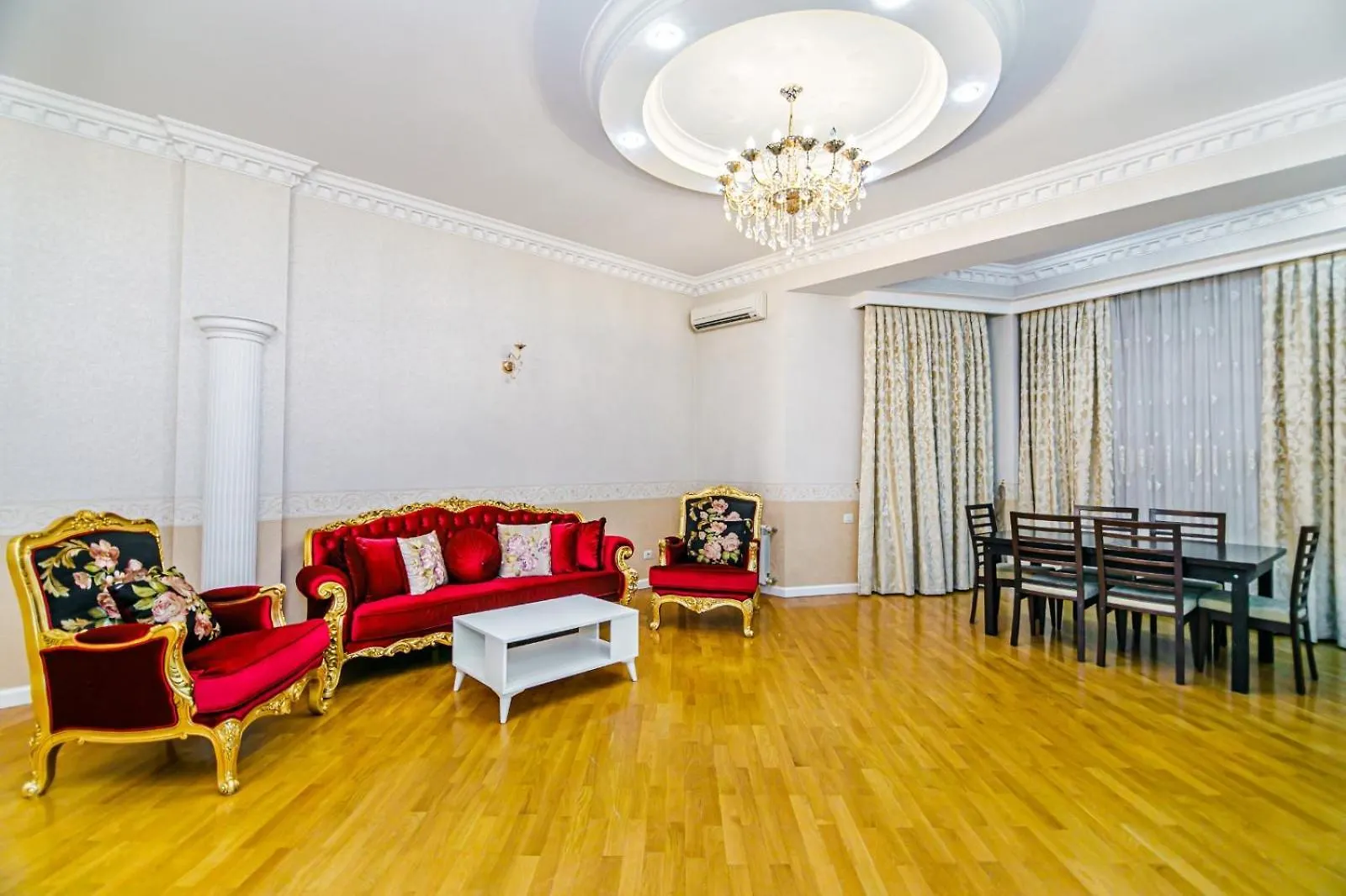 Moonlight House Appartement Bakoe