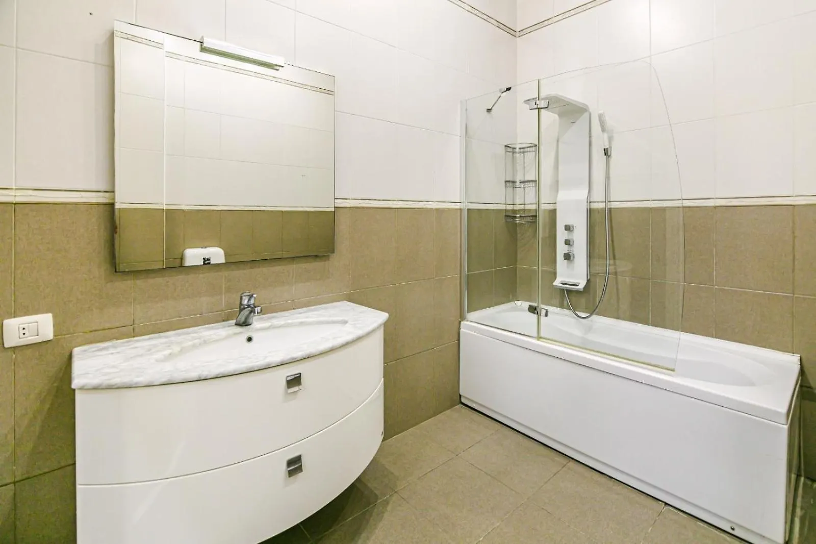 Moonlight House Appartement Bakoe 0*,